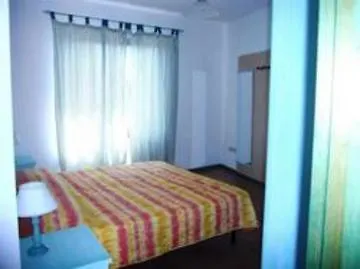 Le Pavoncelle Hotel apartamentowy Santa Teresa Gallura