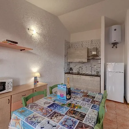Hotel apartamentowy Le Pavoncelle Santa Teresa Gallura