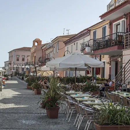 Le Pavoncelle Aparthotel 3*